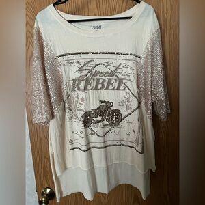 BUNDLE of 2 shirts (XL)